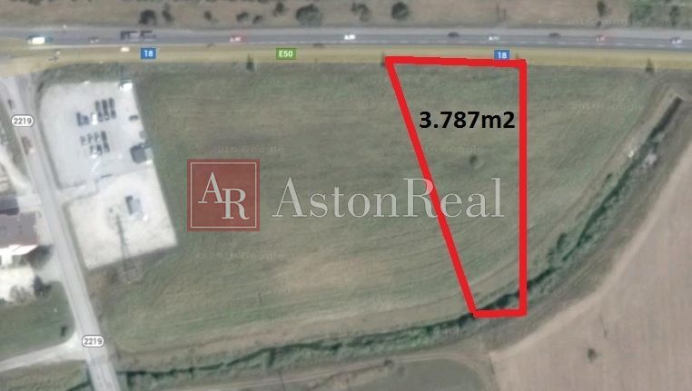 AstonReal ponúka na predaj pozemok na komerčné účely nachádz