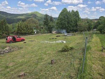 AstonReal oferuje ekskluzywnie na sprzedaż rekreacyjny