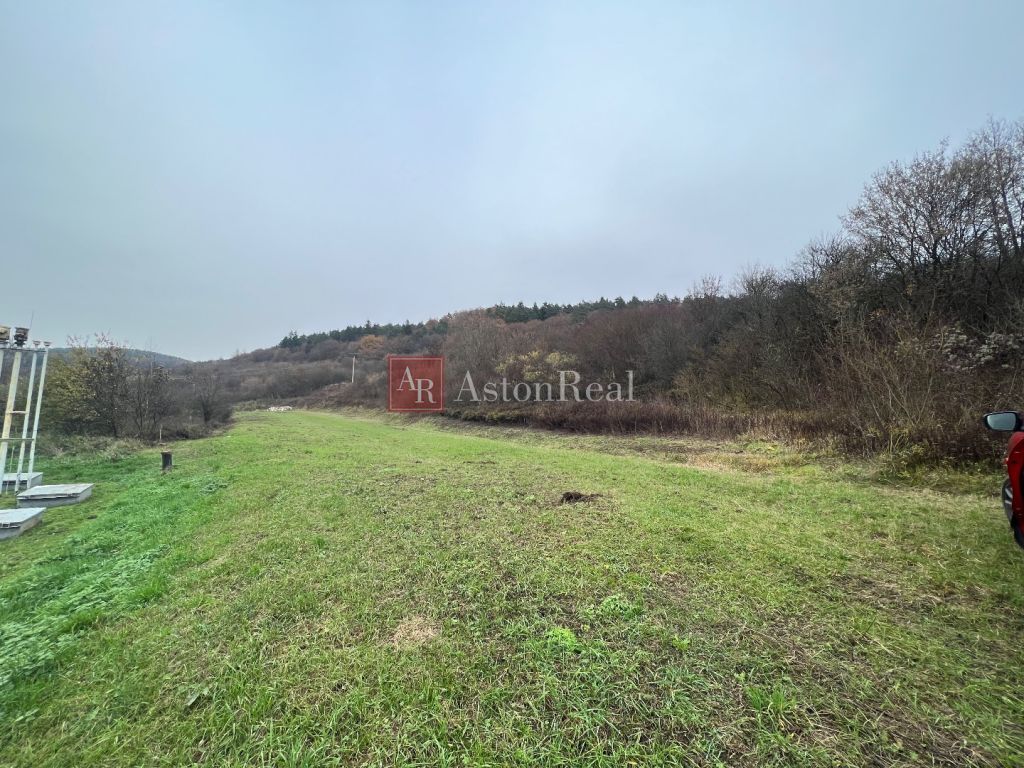 AstonReal vám exkluzivně nabízí k prodeji stavební pozemek