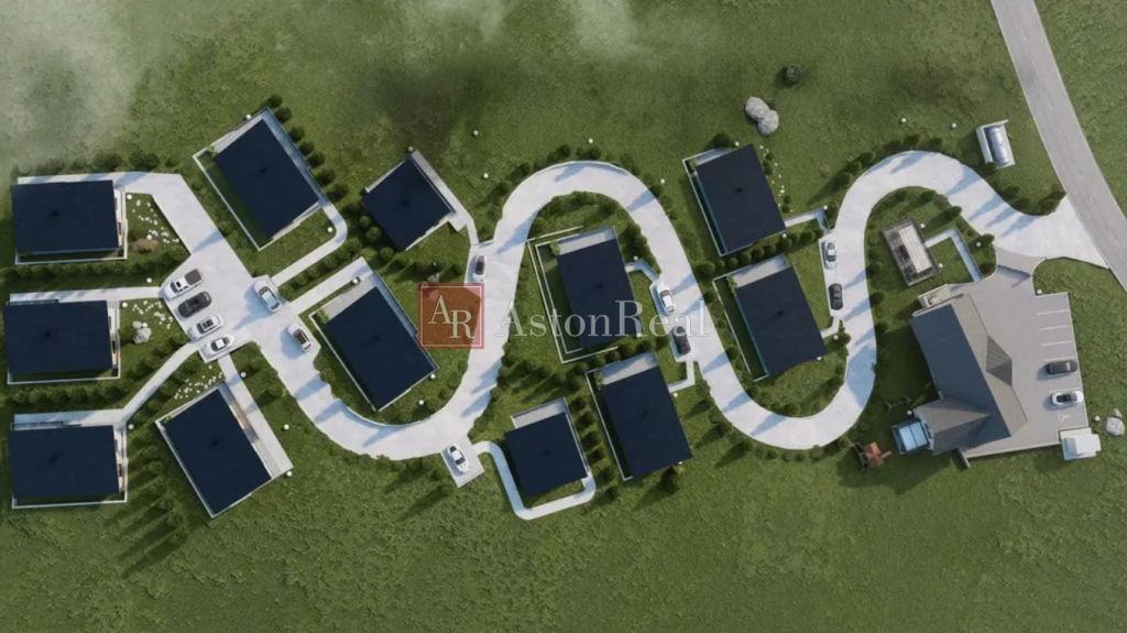 AstonReal nabízí k prodeji pozemek o rozloze 8 063 m2 s