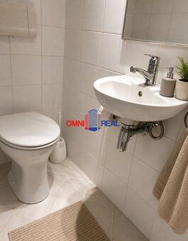 Продається просторий 2-кімнатна квартира на вулиці