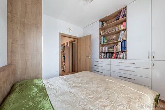V exkluzivním zastoupení Vám nabízíme k prodeji moderní