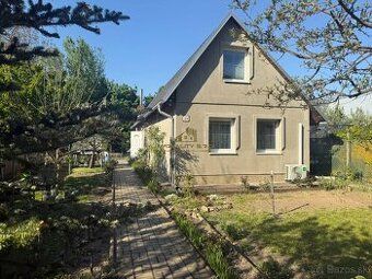 We offer an ideal 4-bedroom detached house under