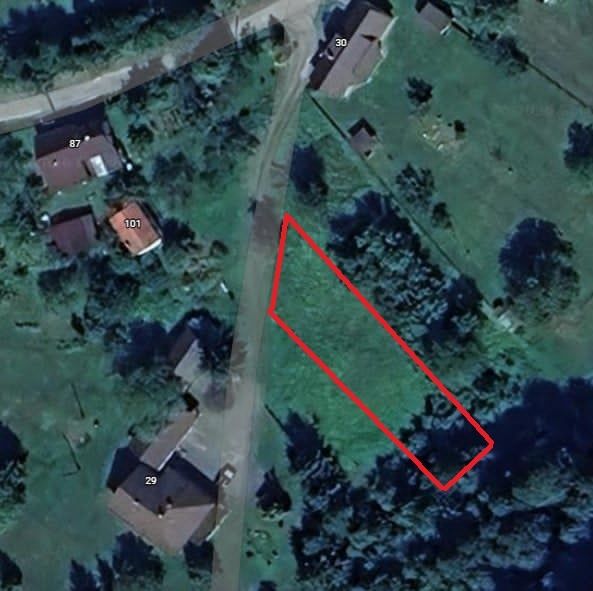Hľadáte pokojné miesto v prírode, kde si môžete postaviť cha