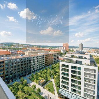 Moderní, stylový novostavební dům (širší centrum) s