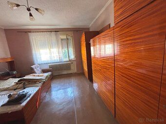 We exclusively offer for sale a brick family house in the