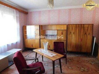 We exclusively offer for sale a brick family house in the