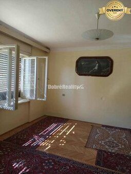 We exclusively offer for sale a brick family house in the