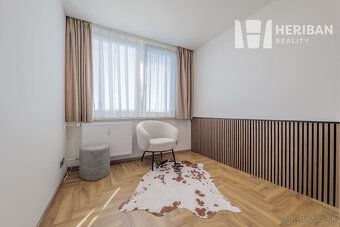 Oferujemy ekskluzywny na sprzedaż 4-pokojowe mieszkanie z 6