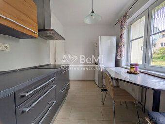 Юрай Колярик +421 918 938 737 електронна пошта: В2