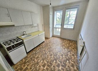Sprzedamy 3-pokojowe mieszkanie w Bánovcach nad Bebravą o