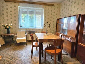 Rodinný dům / chata se 4683 m² pozemkem a vlastním kouskem