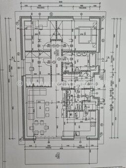 Prodáme stavební pozemek v Záblatí o ploše 652 m2, ohrazený