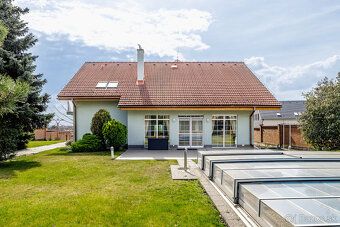 Exkluzivně nabízíme k prodeji 6-pokojový rodinný dům v