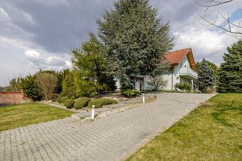 Exkluzivně nabízíme k prodeji 6-pokojový rodinný dům v