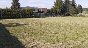 Oferuję na sprzedaż słoneczną działkę budowlaną w