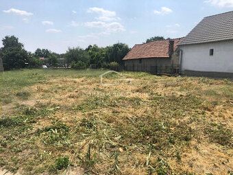 Продається земельна ділянка з повною проектною