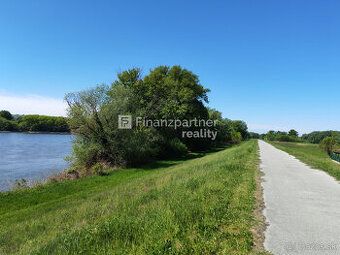 Oferujemy na sprzedaż działkę o powierzchni 1668 m2 w
