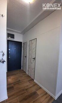 ID:4373 Ponúkame na prenájom priestranný a svetlý 3-izbový b