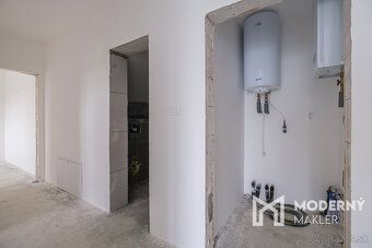 Typ: 3-pokojový byt Ulice: - Obec: Svidník Moderný maklér