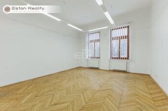 Nabízím k pronájmu krásnou kancelář o rozměrech cca 4,7 m ×