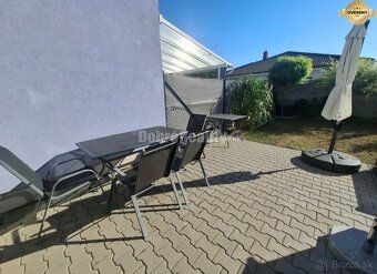 Ponúkame na prodej moderní prostorný rodinný dům v řadové