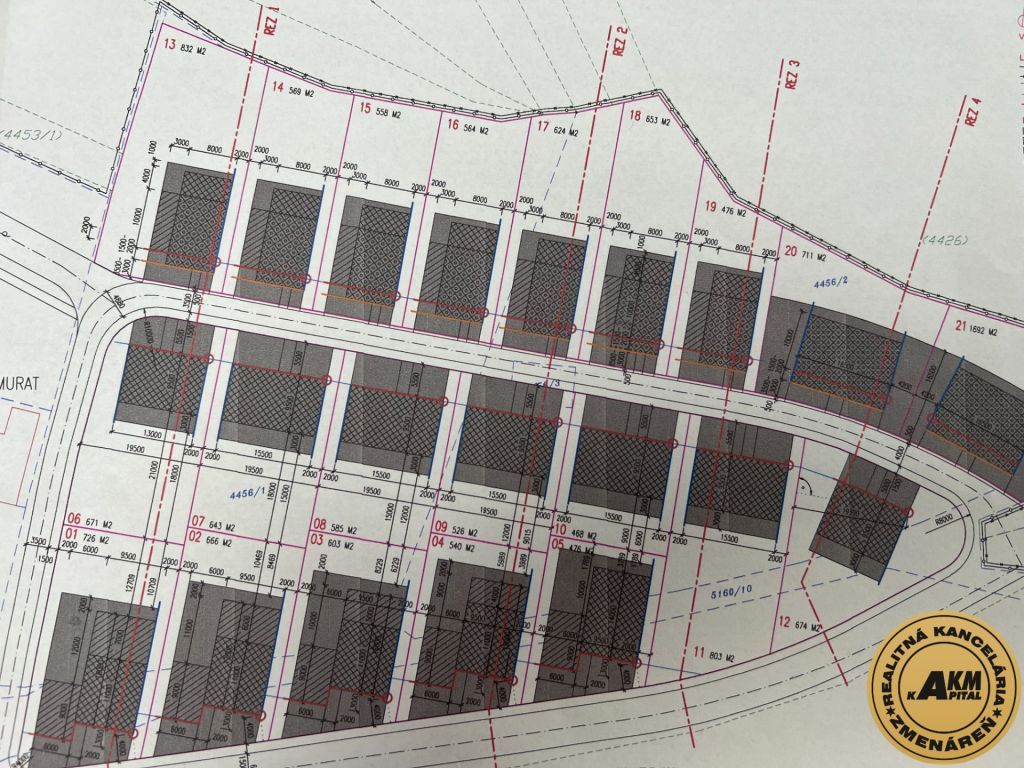 Продається привабливий земельну ділянку загальною площею