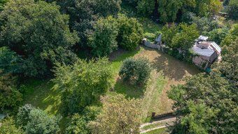 Představte si, že vlastníte více než 4 500 m² přírody jen
