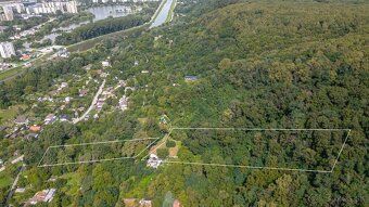 Představte si, že vlastníte více než 4 500 m² přírody jen