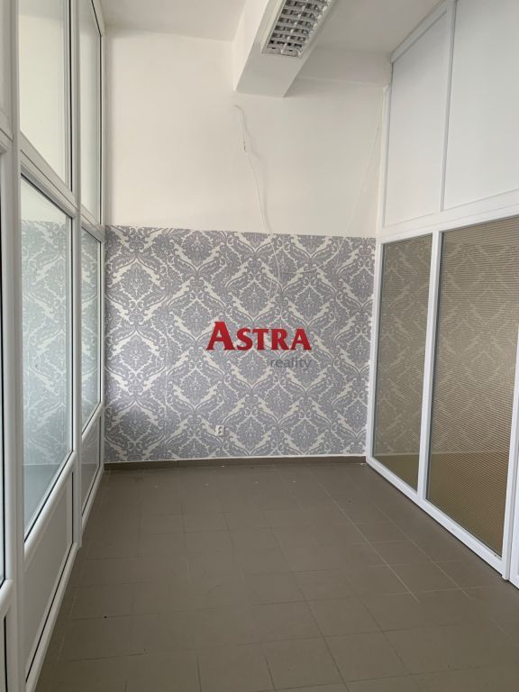Агенція нерухомості ASTRA reality та інженер Йозеф Такач