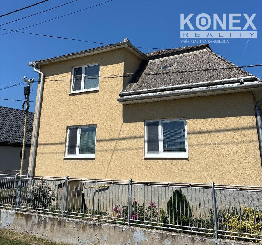ID:4375 Пропонуємо на продаж добре збережений 6-кімнатний