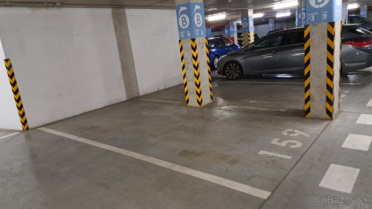 Nabízíme pronájem parkovacích míst na 3. podzemním podlaží