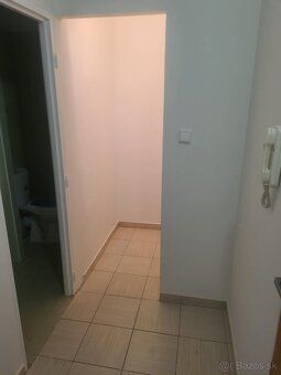 Good day. I am offering a cozy apartment for rent measuring