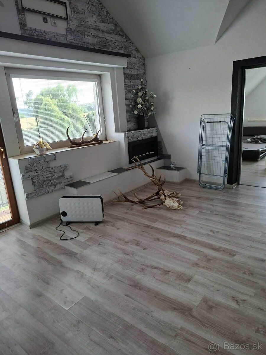 Nabízím pronájem chaty pro 5 osob na delší dobu cena je