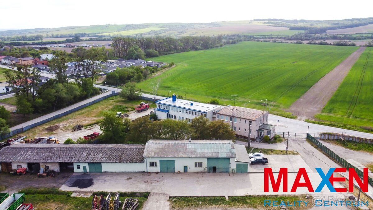 Ponúkame na predaj dvojpodlažnú murovanú budovu postavenú na