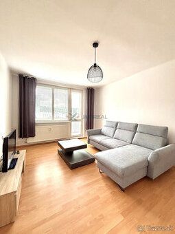 Wynajmę jednopokojowe mieszkanie z dużą, mieszkalną kuchnią na Osiedlu.