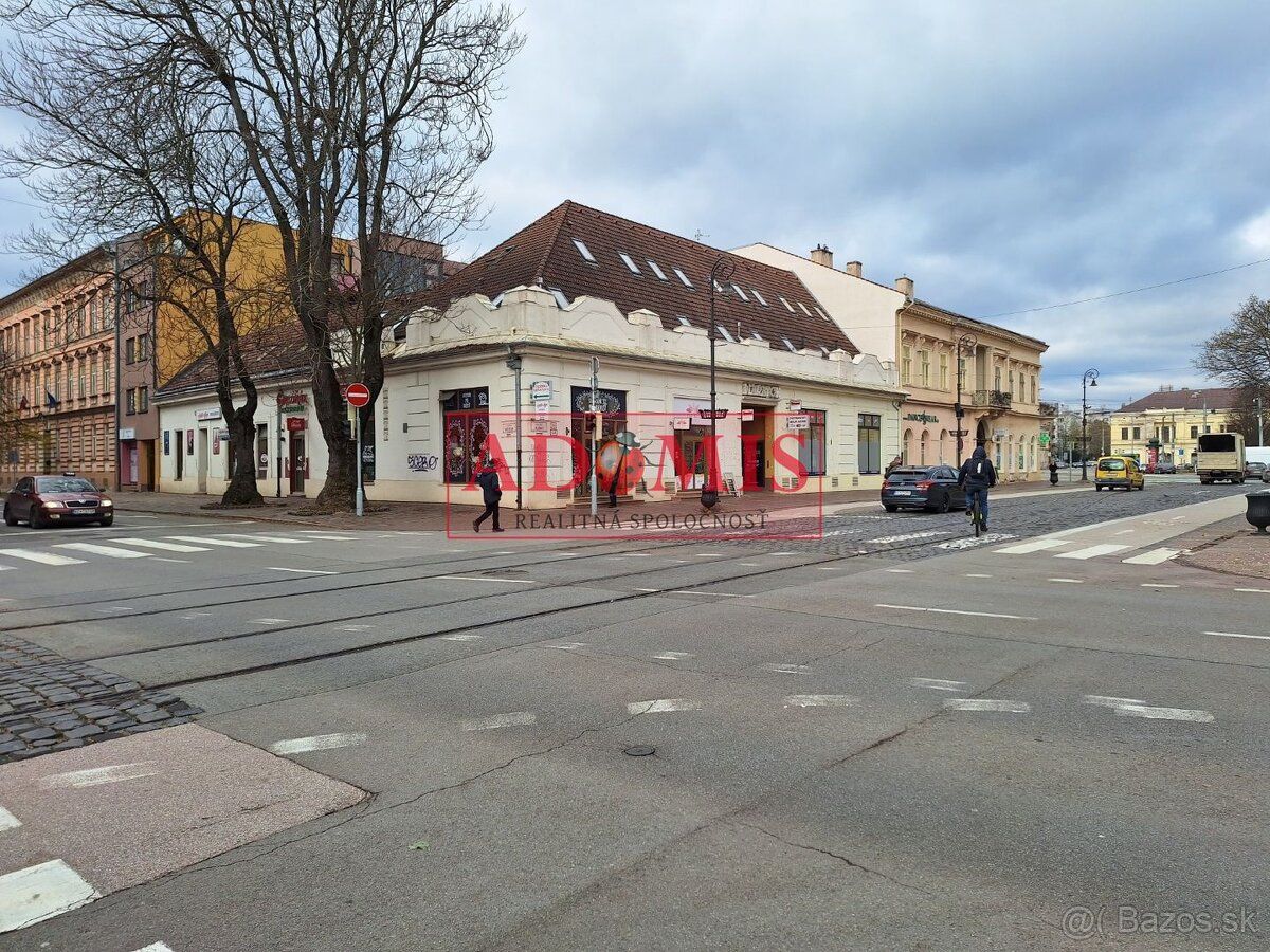 Oferujemy na sprzedaż ekskluzywną i unikalną lokalizacją przestrzeń komercyjną tylko tutaj w Koszycach