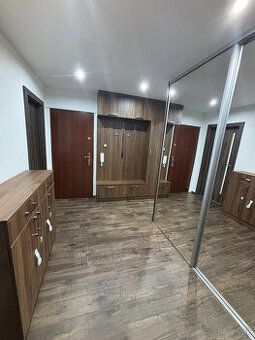 Nabízím pronájem dvoupokojového bytu o rozloze 36 m². Nachází se