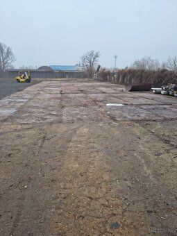 Wynajmę teren KOVOŠROT w Filakowie - utwardzony plac o powierzchni 4000 m² - magazyn blaszany ok.