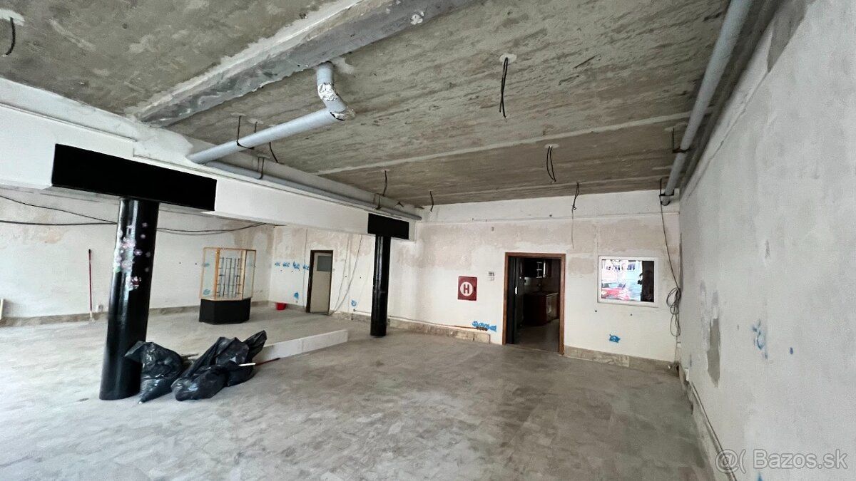 Powierzchnia: 100–300 m² Stan: nadający się do zamieszkania bez remontu Lokalizacja: Tarasy, Północ, Stare Miasto…