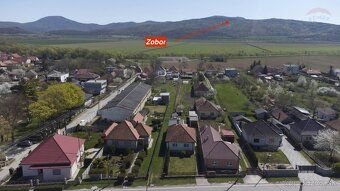 EXKLUZIVNĚ POUZE U NÁS! Realitní kancelář RE/MAX Vám nabízí prodej stavebního pozemku v obci Jelšovce.