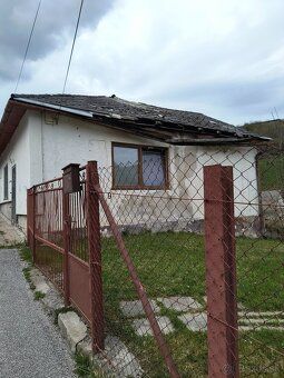 Nabízím k prodeji útulnou budovu s pozemkem o ploše 446 m² v