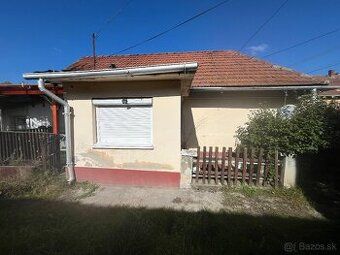 Na predaj tehlový rodinný dom za 19 000 eur na pozemku 1 762