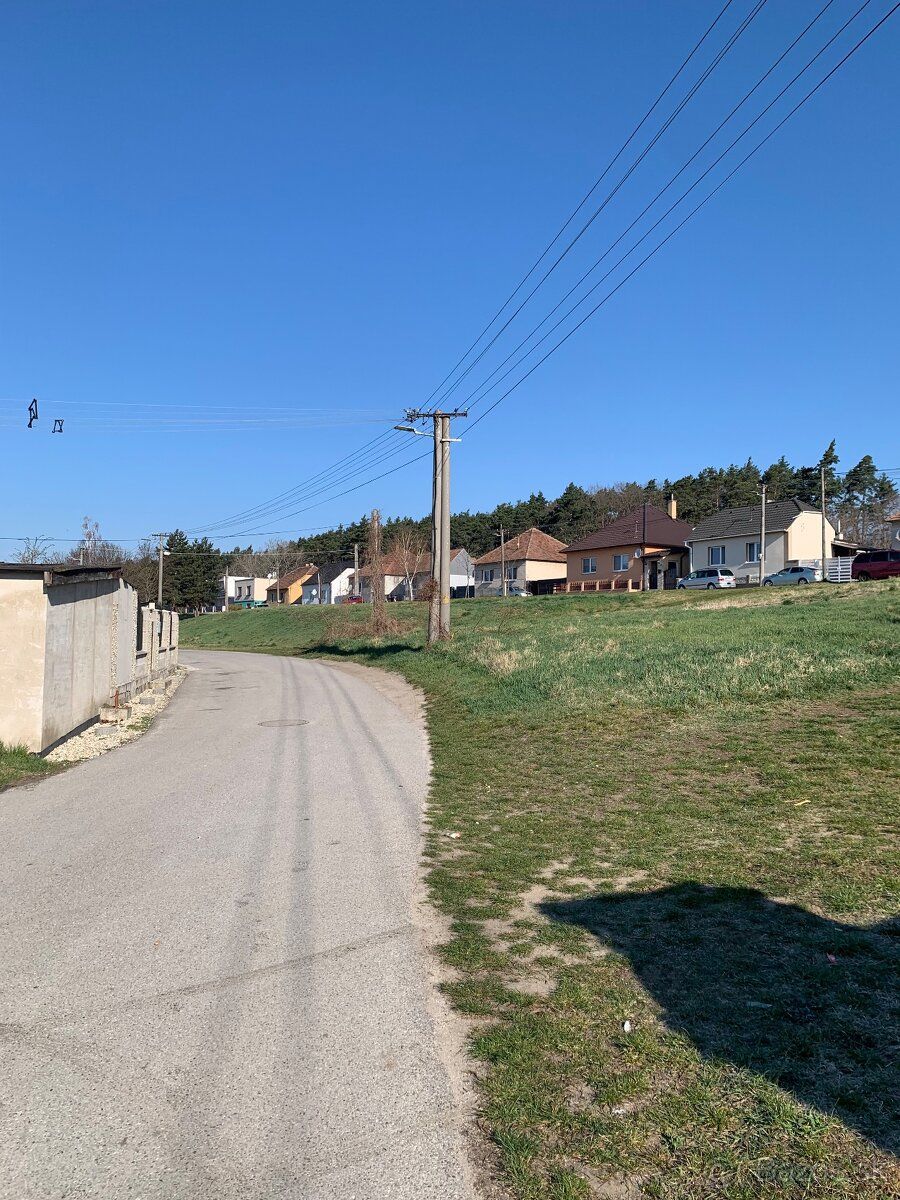 Posledný voľný pozemok o výmere 509m2. Všetky IS sú na pozem