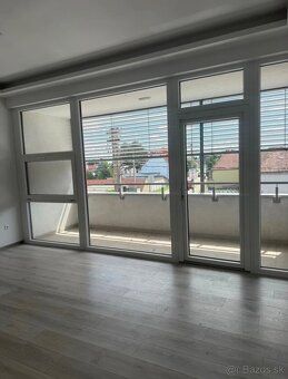 Nabízím k pronájmu v Ivance u Dunaje prostor o rozloze