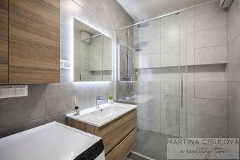 Piękny 2 pokojowy apartament w luksusowym projekcie Residenza Severna