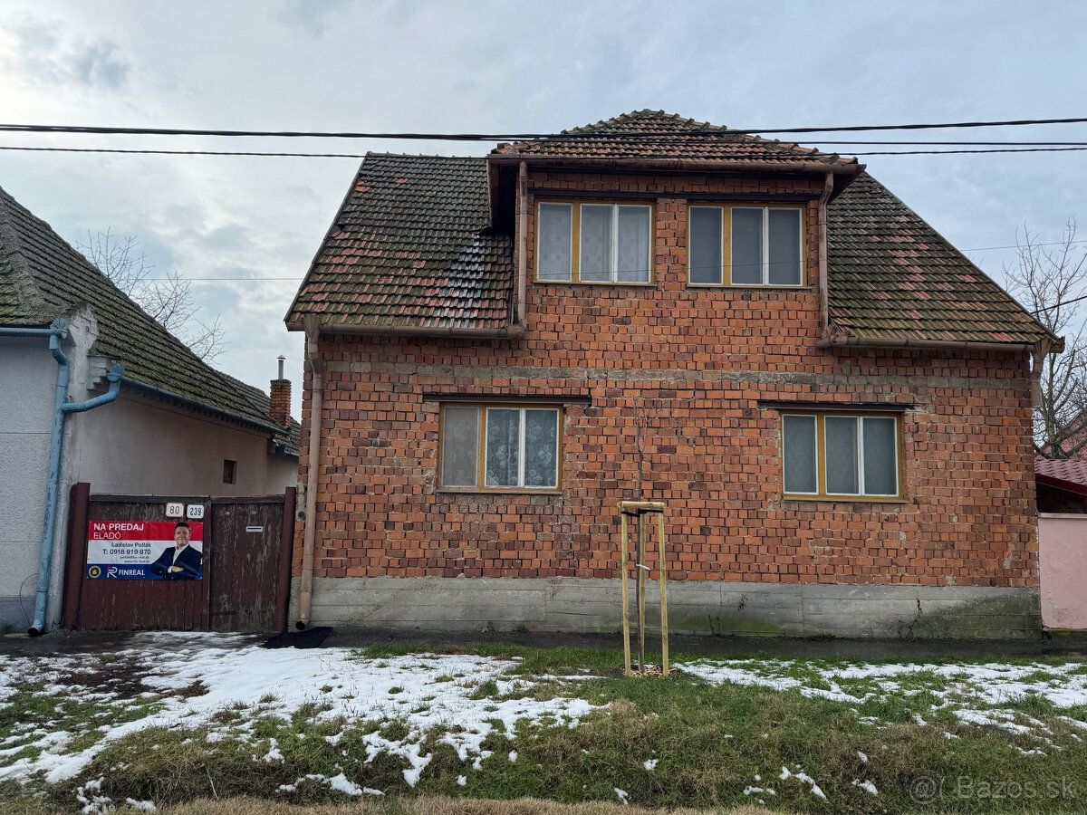 Typ: Rodinný dom Ulica: Bratislavská Obec: Kolárovo
Realitná