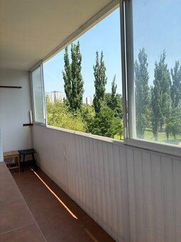 Na prenájom Vám ponúkame 3-izbový byt 54m2 s 6m loggiou na u