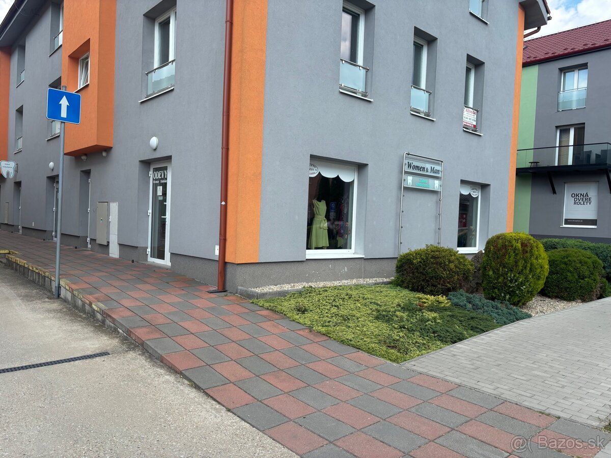 Nabízíme k pronájmu kancelářské obchodní prostory v Detvě