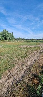 Nabízíme k prodeji pozemek o ploše 2896 m2 určený ke stavbě